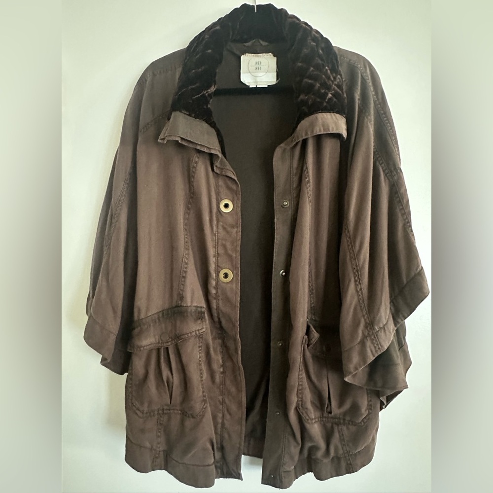ANTHROPOLOGIE BROWN HEI HEI
VELVET TRIM TODRA CAPE JACKET